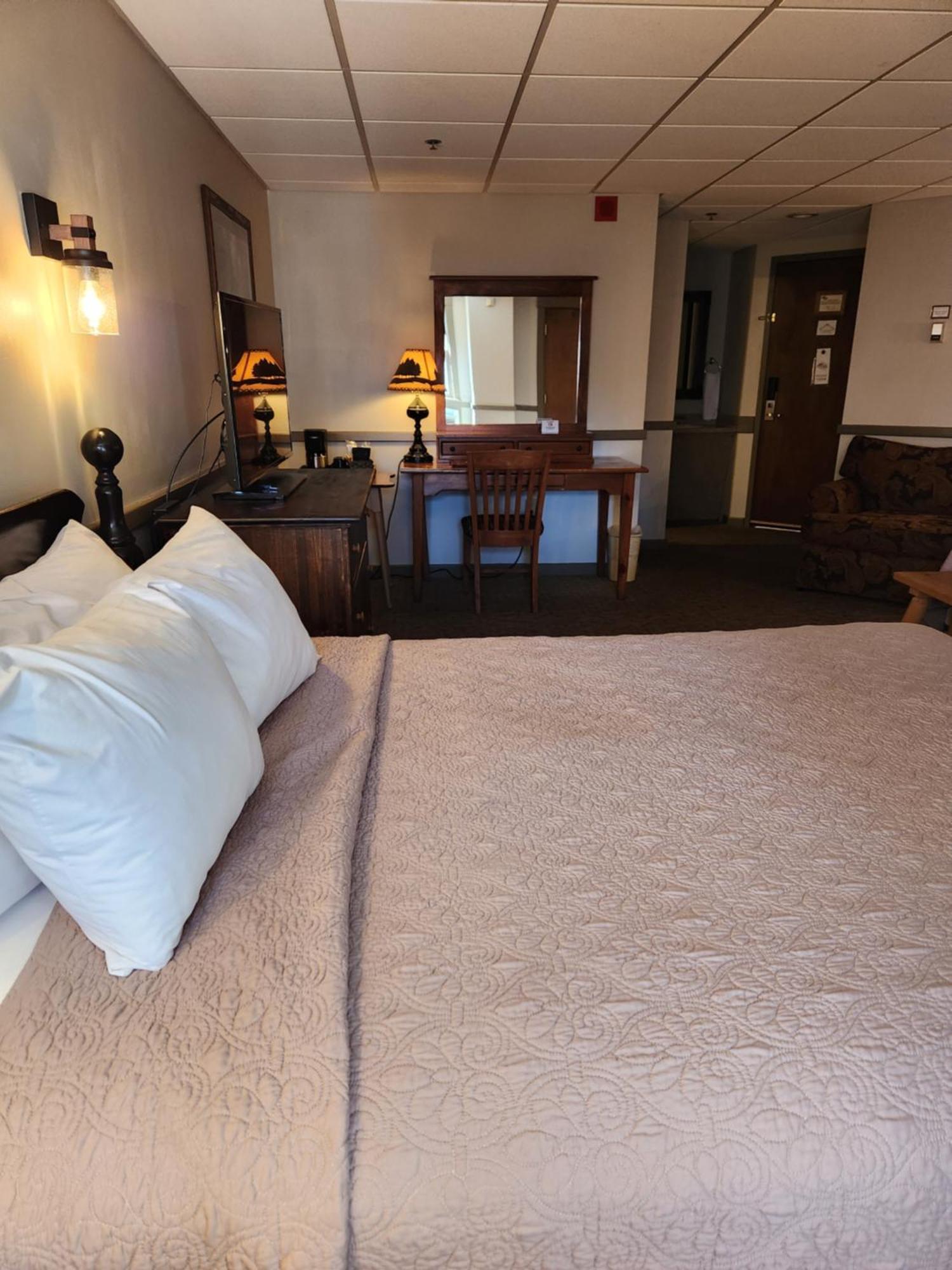 The Common Man Inn, Spa & Lodge Plymouth Bagian luar foto
